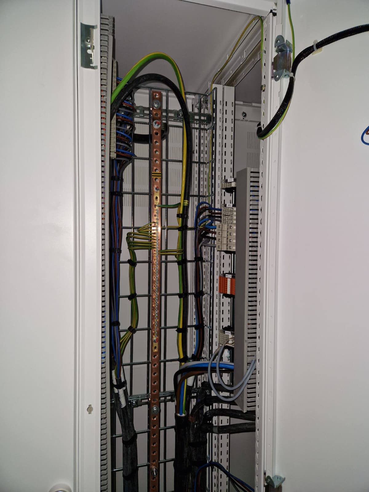 Réalisation 2 – 2ALC ÉLECTRICITÉ